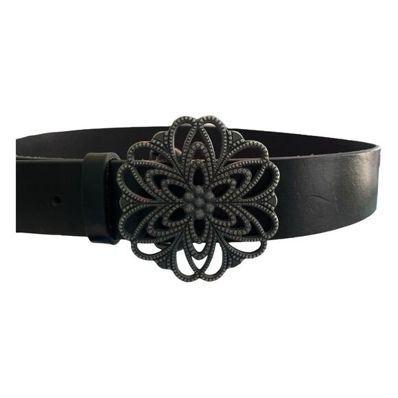 Old Navy Black Leather Belt Large Gunmetal Metal Tone Buckle Floral S - Picture 1 of 5
